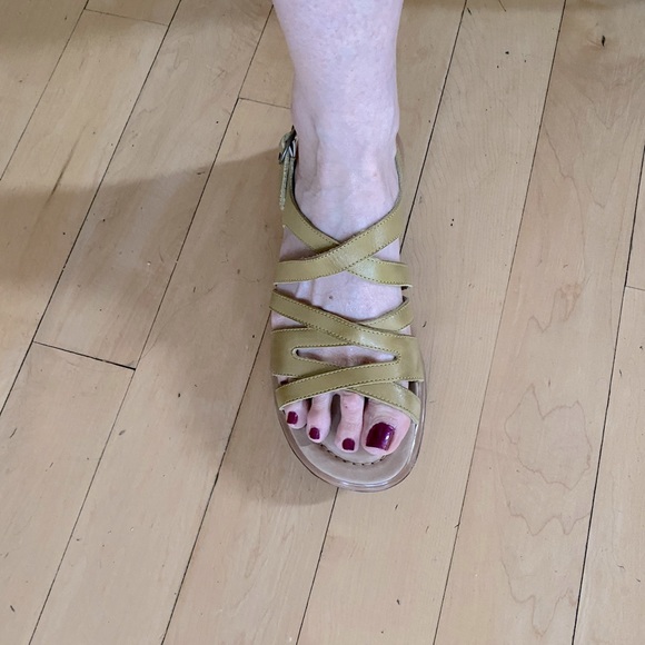 Dansko Women's Leather Strappy Sandal Wedge- 41 - Picture 7 of 7